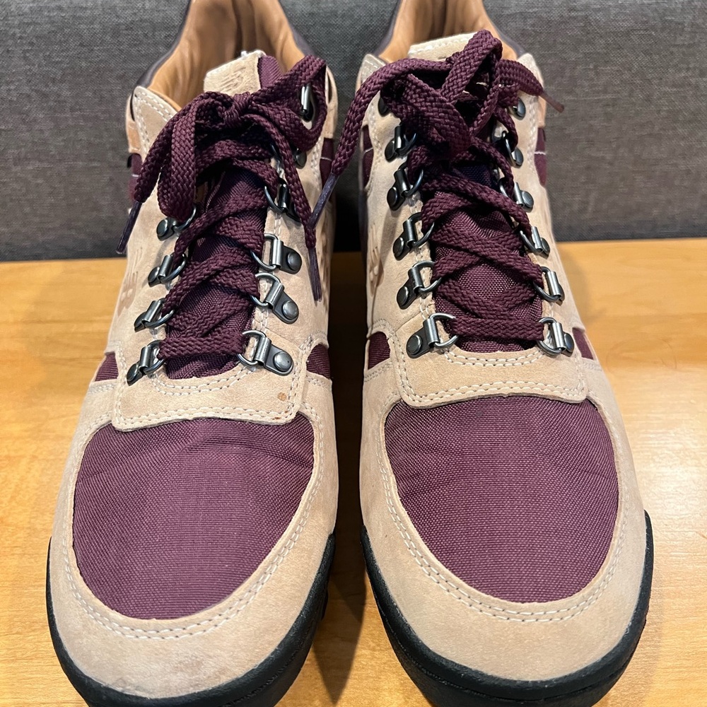 New Balance Maroon and Beige Hiking Boots - Picture 5 of 8
